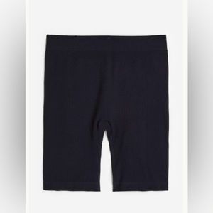 H&M Women’s Biker Shorts Ribbed and Stretchy Black Size Small